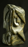 Sculpture en pierre : laurence